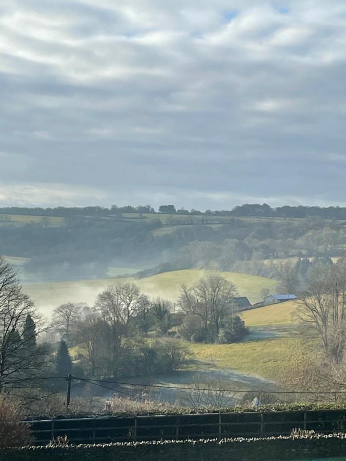 Hill House B & B & Luxury Shepherds Huts Castle Combe Luaran gambar