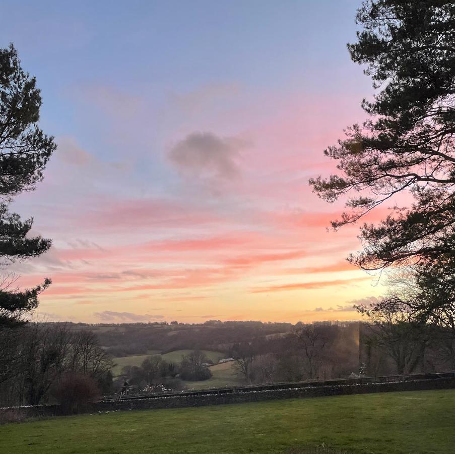 Hill House B & B & Luxury Shepherds Huts Castle Combe Luaran gambar